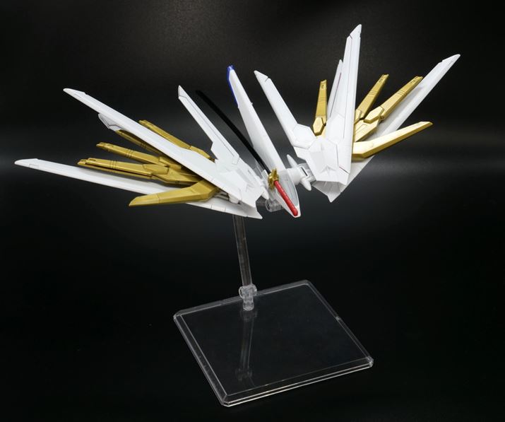 MIGHTY STRIKE FREEDOM GUNDAM